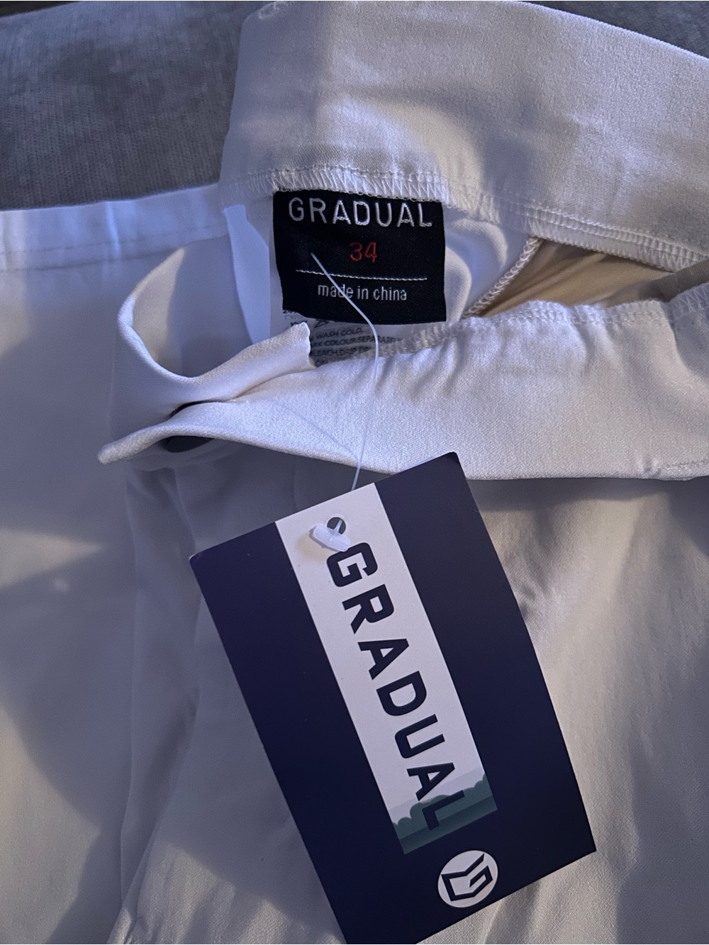 Gradual White golf shorts